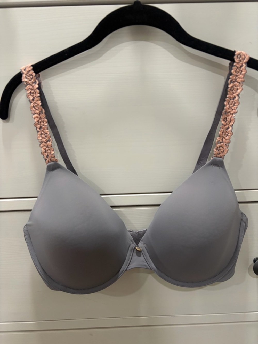 Natori Gray Bra with Pink Braided Straps